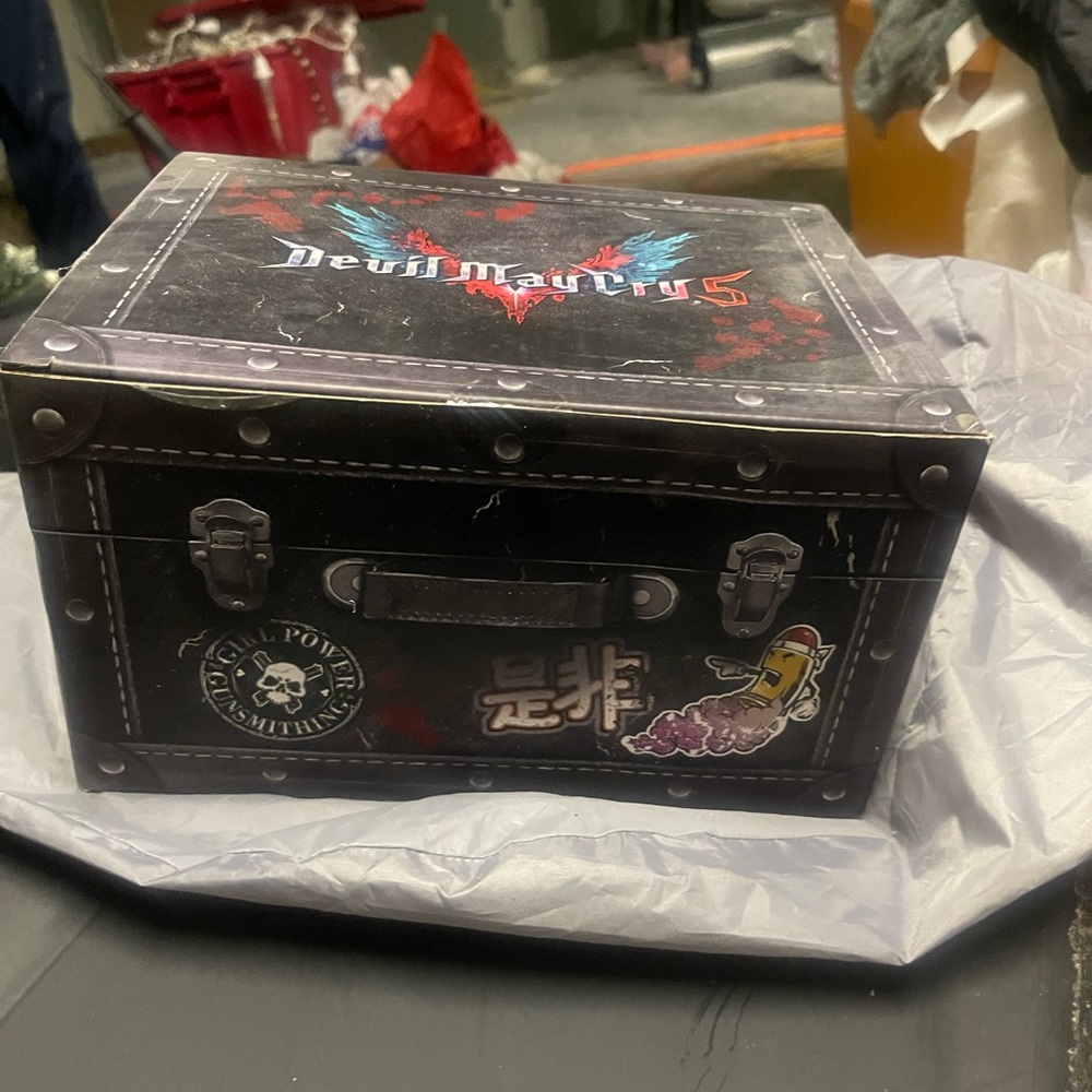 Devil May Cry 5 Collector's Edition- sealed never opened